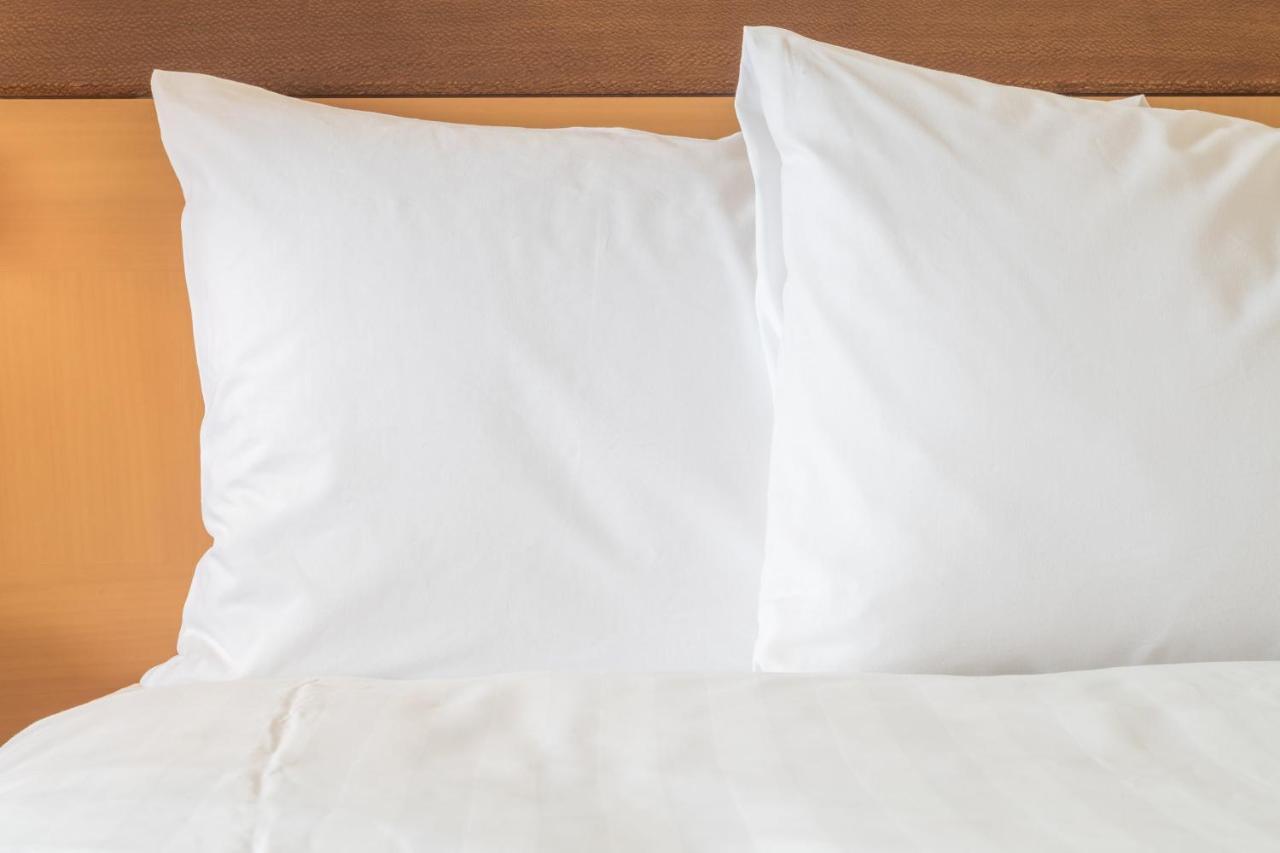 Holiday Inn - Long Island - Islip Arpt East By Ihg Holtsville Bagian luar foto