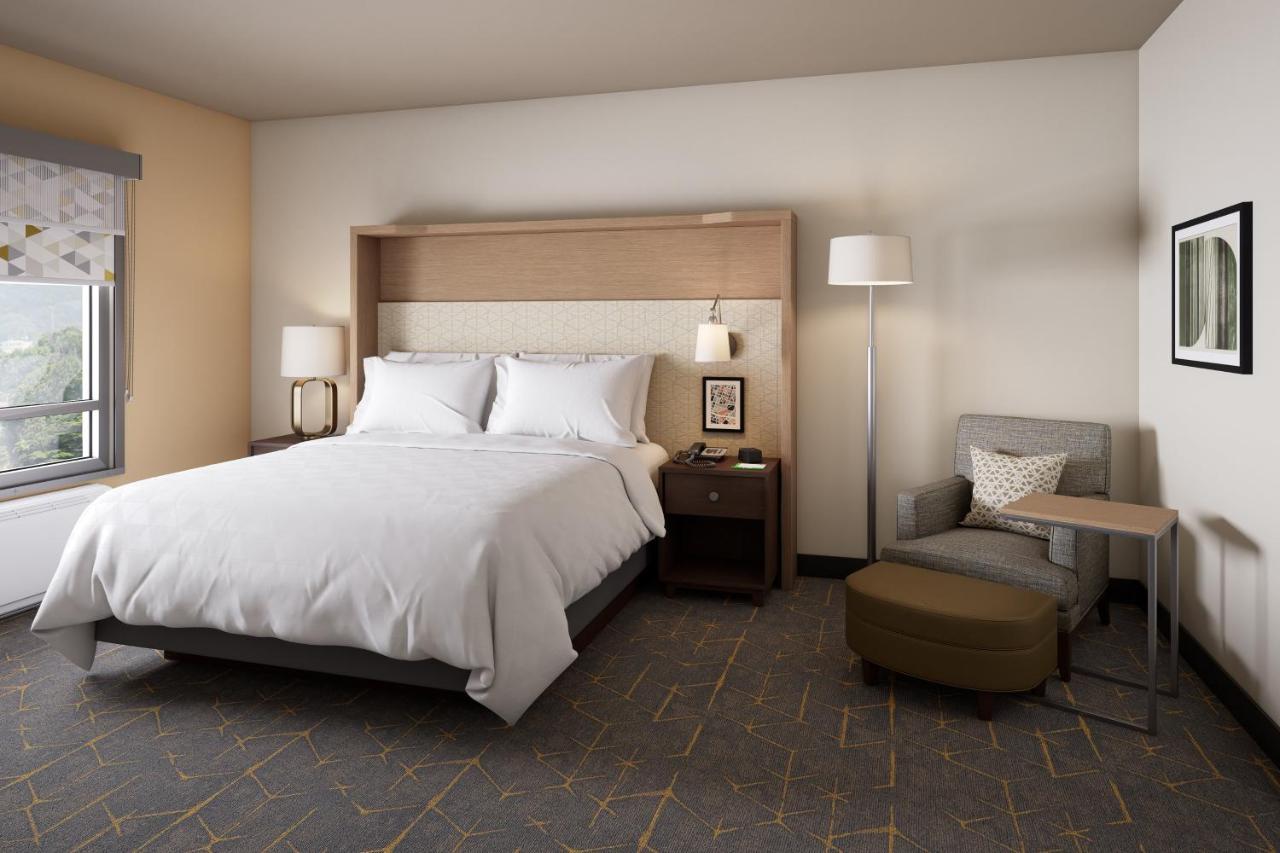 Holiday Inn - Long Island - Islip Arpt East By Ihg Holtsville Bagian luar foto