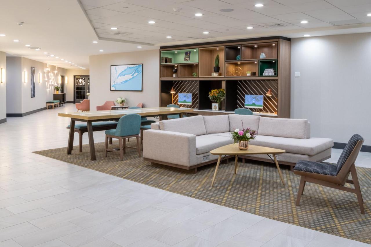 Holiday Inn - Long Island - Islip Arpt East By Ihg Holtsville Bagian luar foto