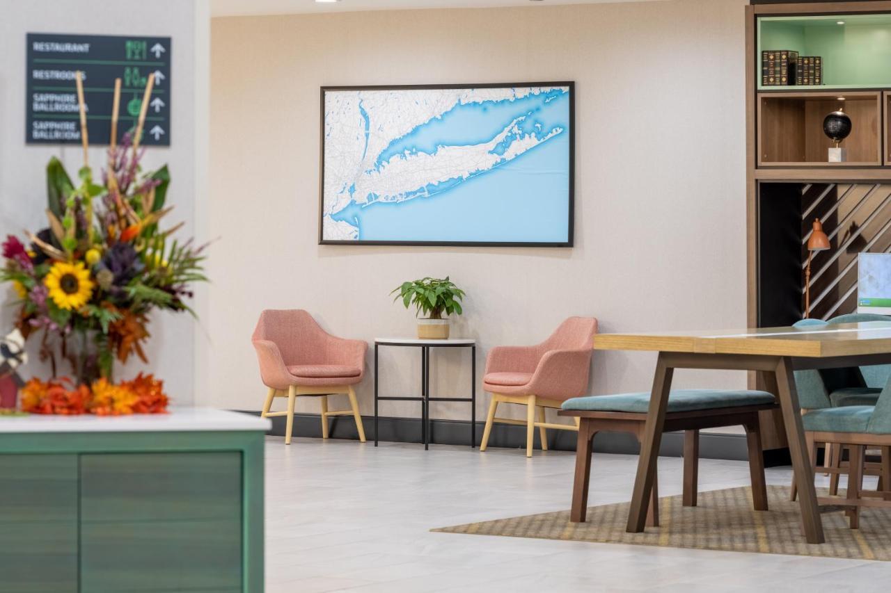 Holiday Inn - Long Island - Islip Arpt East By Ihg Holtsville Bagian luar foto