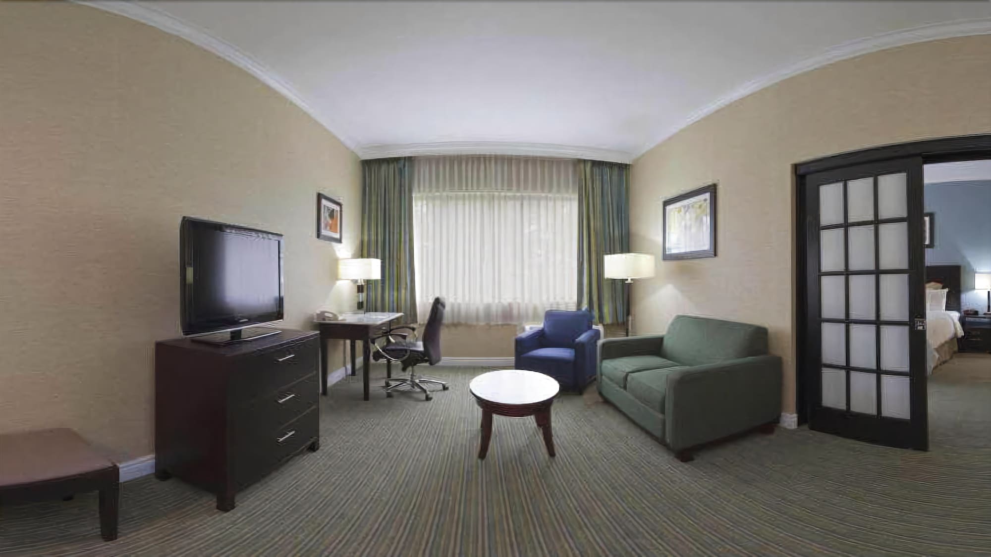 Holiday Inn - Long Island - Islip Arpt East By Ihg Holtsville Bagian luar foto