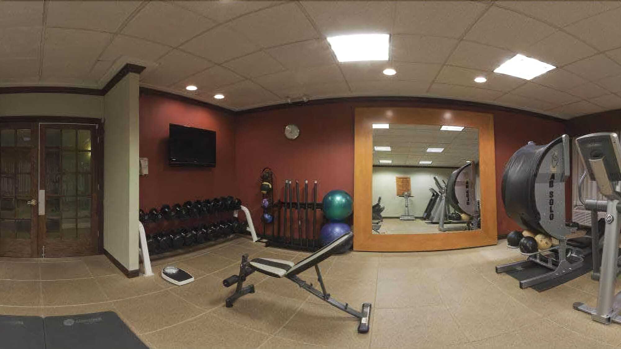 Holiday Inn - Long Island - Islip Arpt East By Ihg Holtsville Bagian luar foto