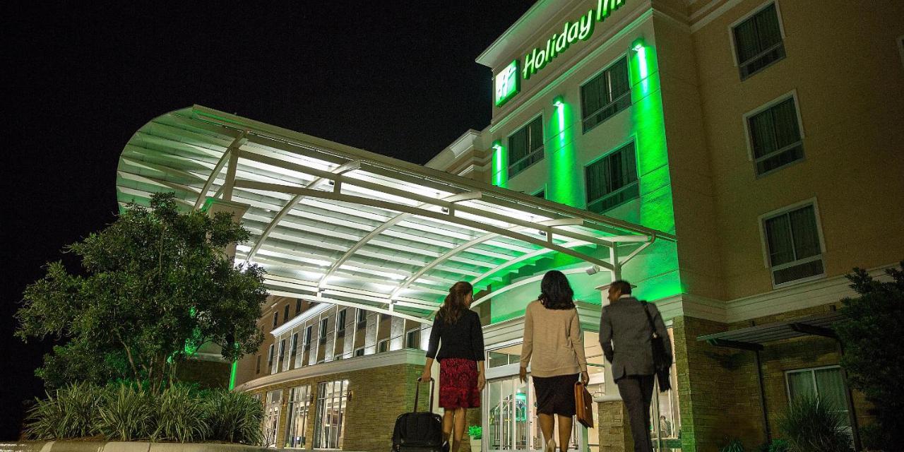 Holiday Inn - Long Island - Islip Arpt East By Ihg Holtsville Bagian luar foto